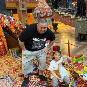 Meet your Posher, Shacker k